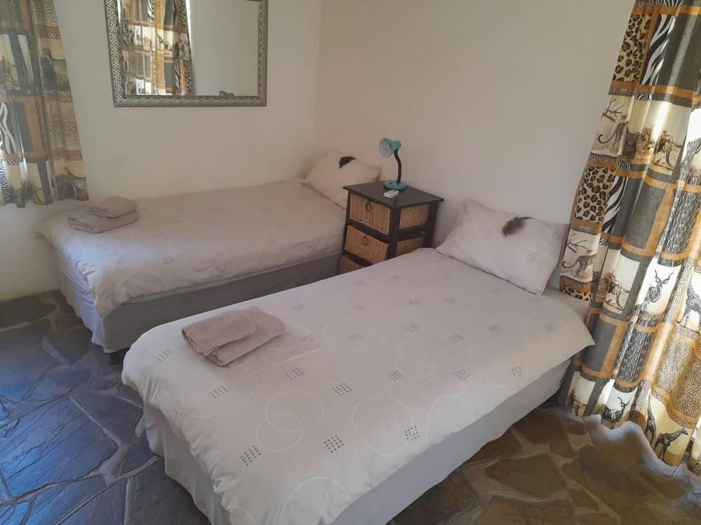 Ombo Rest Camp Hotel Okahandja Exterior foto