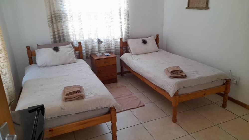Ombo Rest Camp Hotel Okahandja Exterior foto