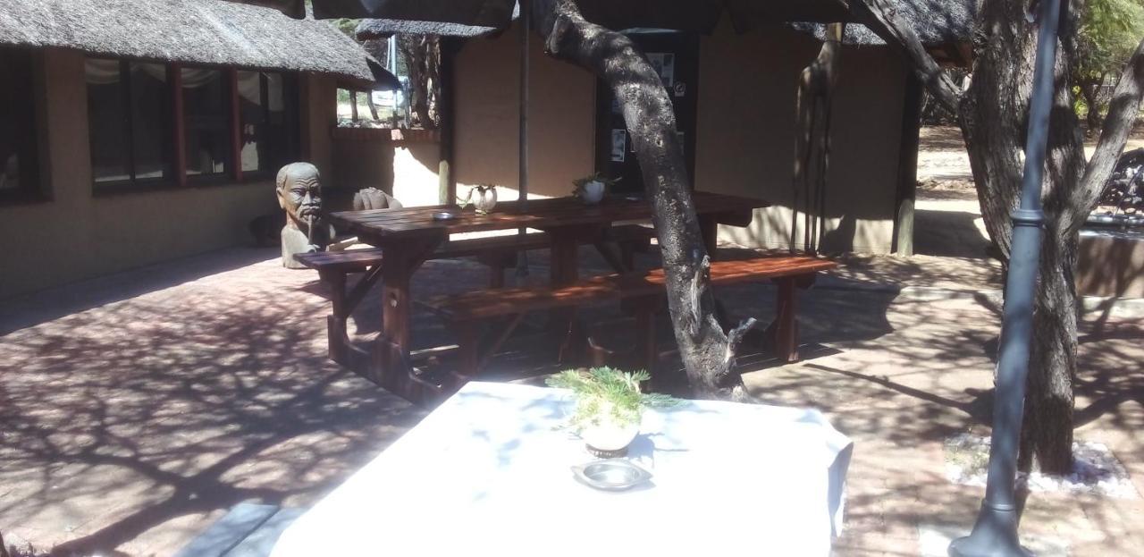Ombo Rest Camp Hotel Okahandja Exterior foto